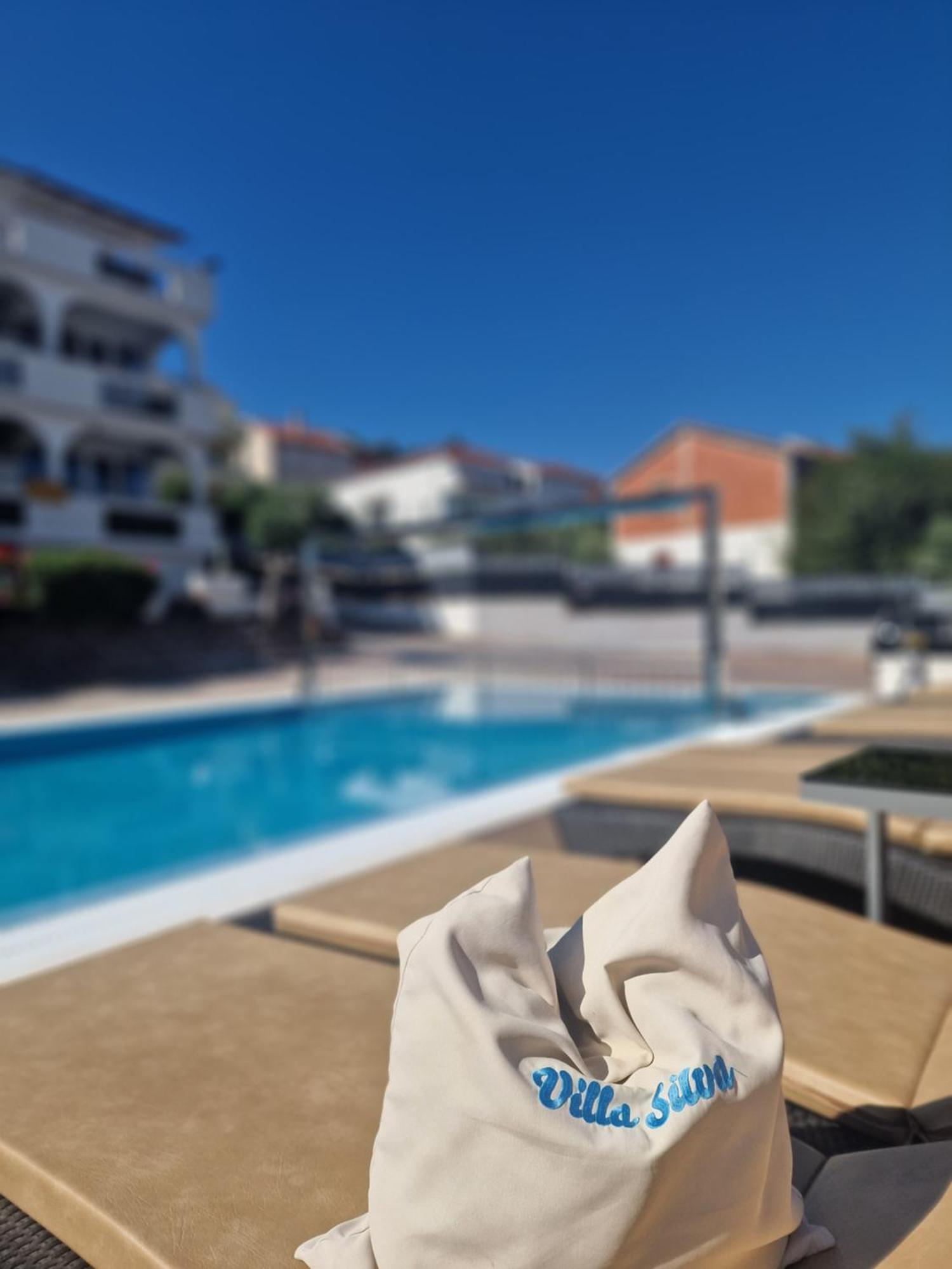 Apartments Silva With A View Of Sea Трогир Екстериор снимка
