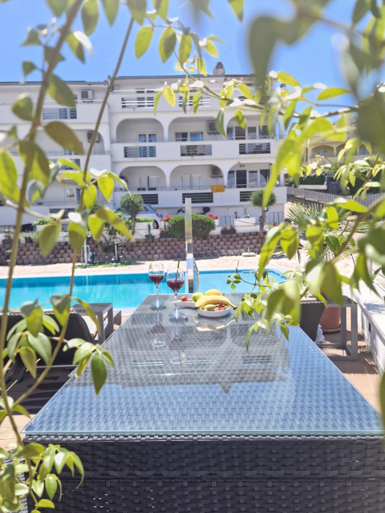 Apartments Silva With A View Of Sea Трогир Екстериор снимка