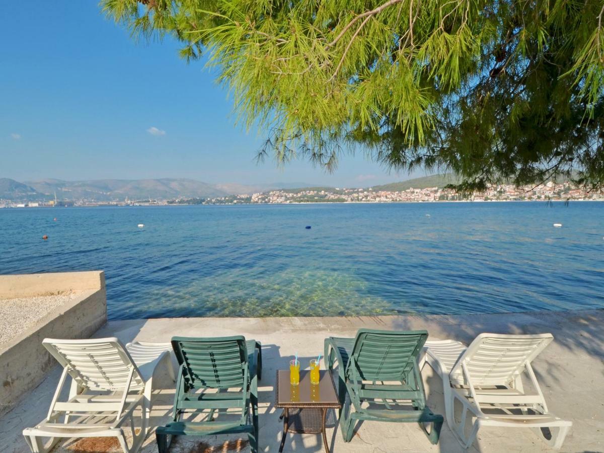 Apartments Silva With A View Of Sea Трогир Екстериор снимка