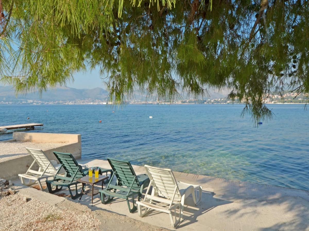 Apartments Silva With A View Of Sea Трогир Екстериор снимка